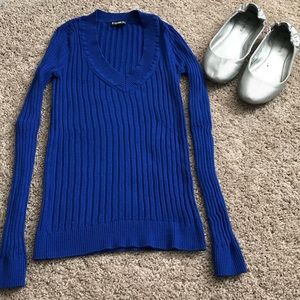 Express S Sweater 💙💙